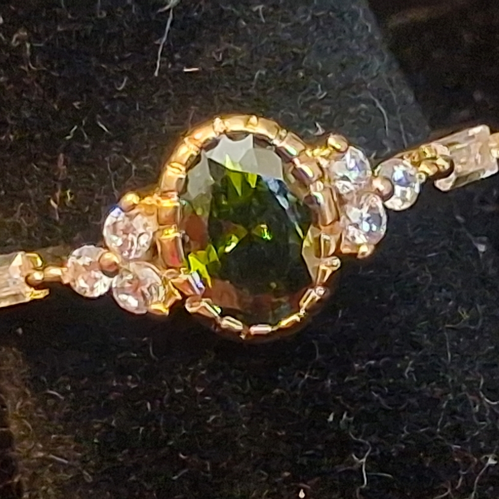 Elegant Goldtone and Green Gemstone Ring 8 1/2, Adjustable